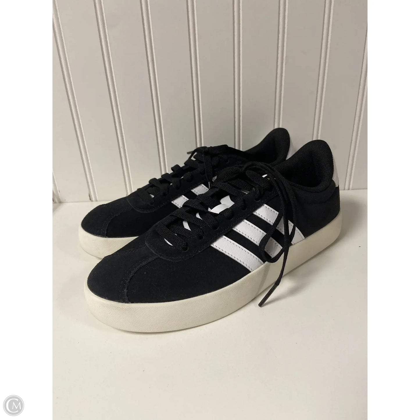 Shoes Sneakers By Adidas In Black & White, Size: 7