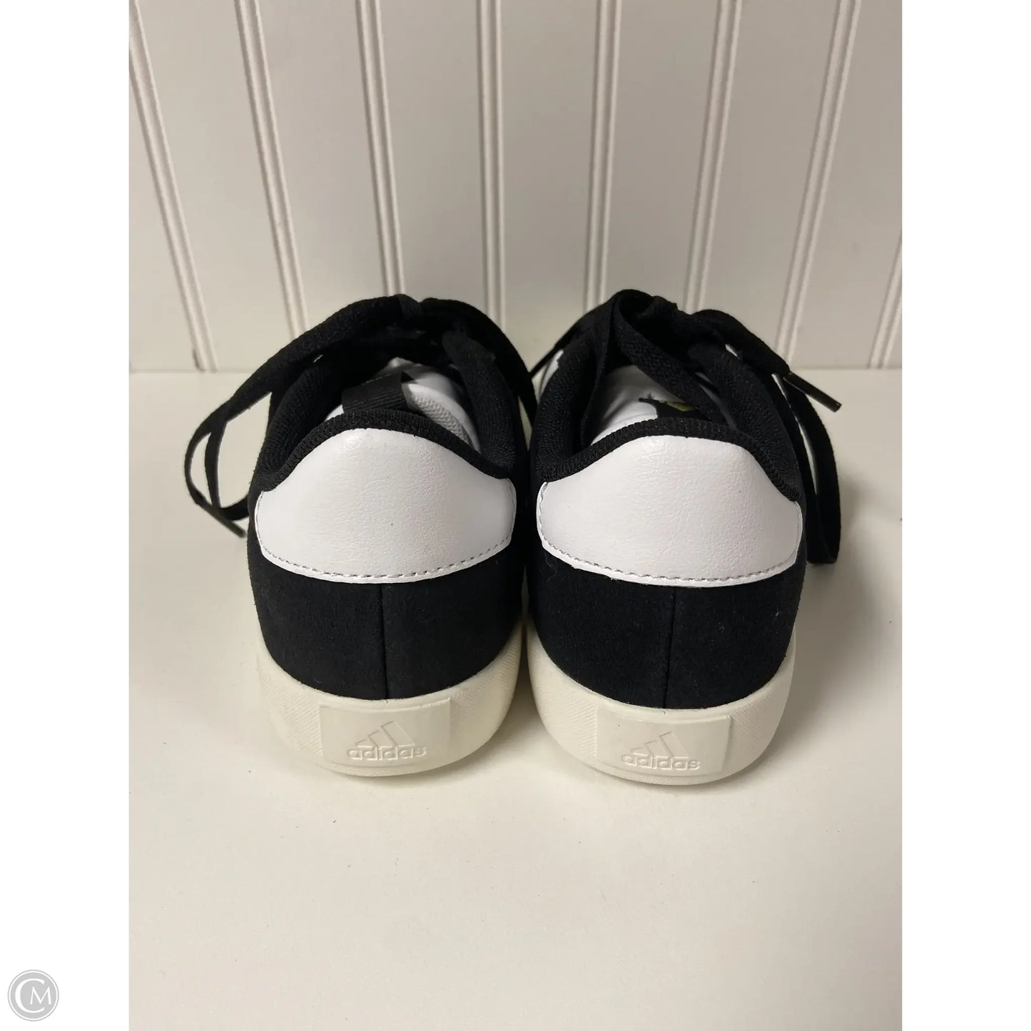 Shoes Sneakers By Adidas In Black & White, Size: 7