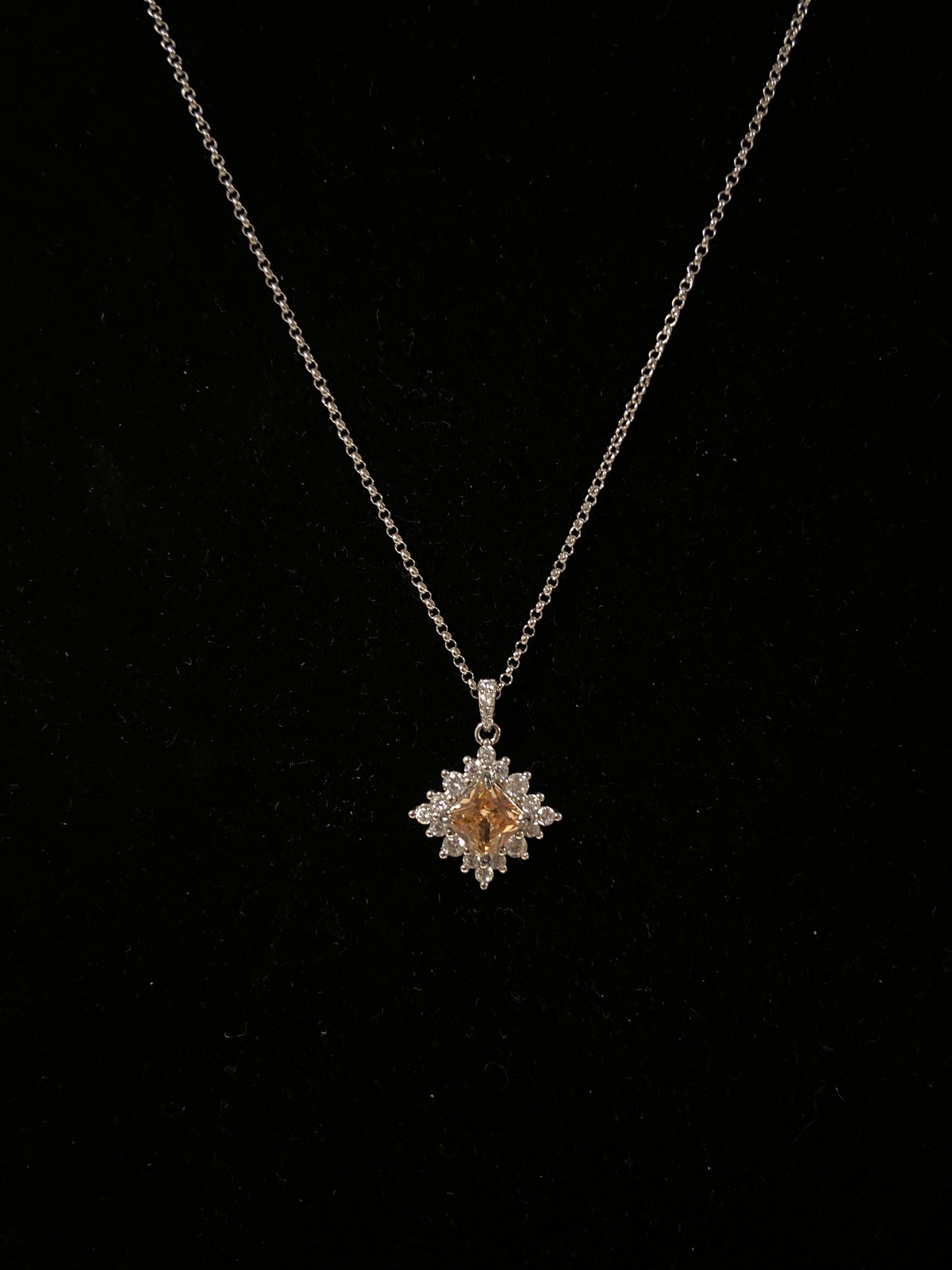 Necklace Chain By Clothes Mentor
