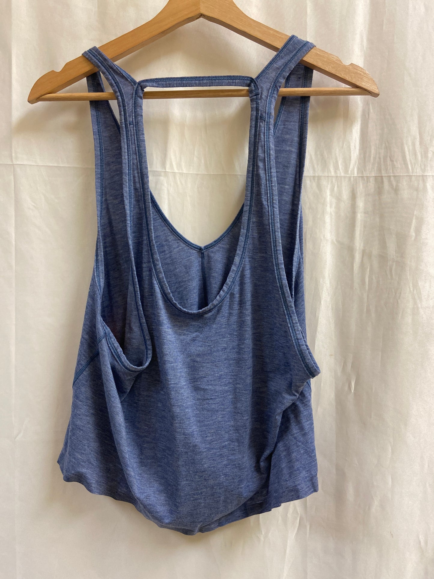 Athletic Tank Top By Lululemon  Size: L